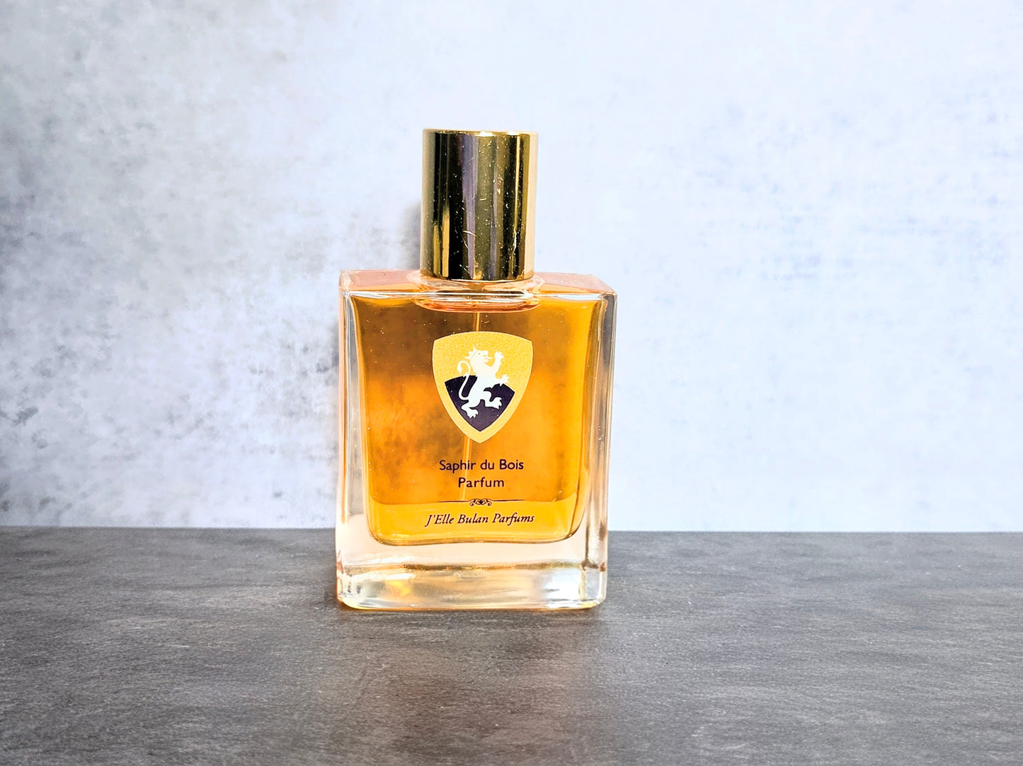 Saphir du Bois Extrait de Parfum